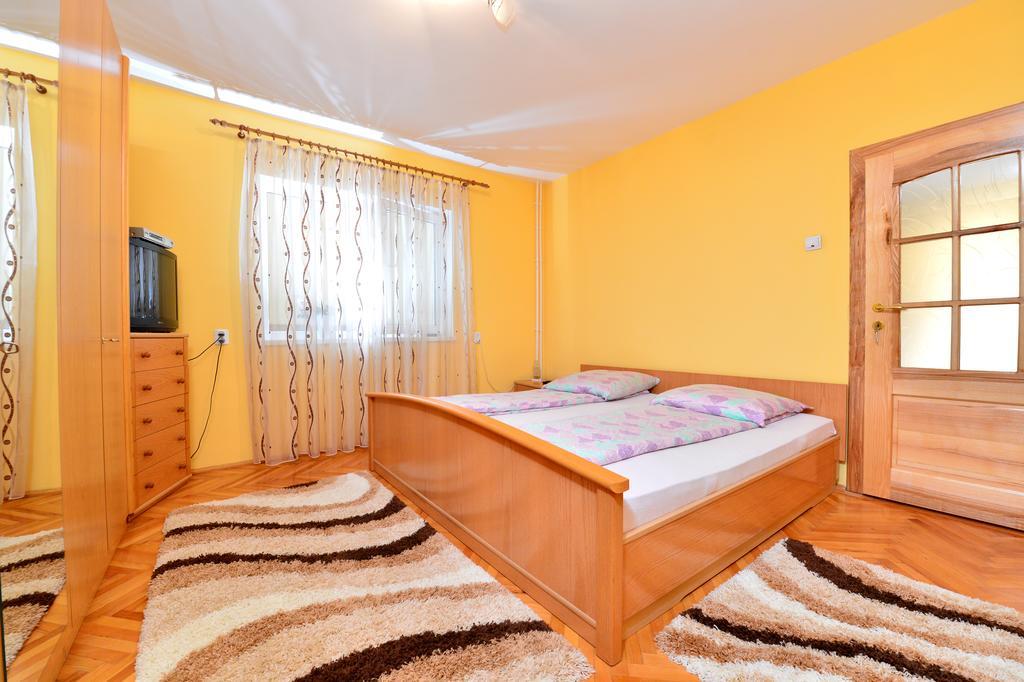 Hotel Casa Vio Haţeg Esterno foto